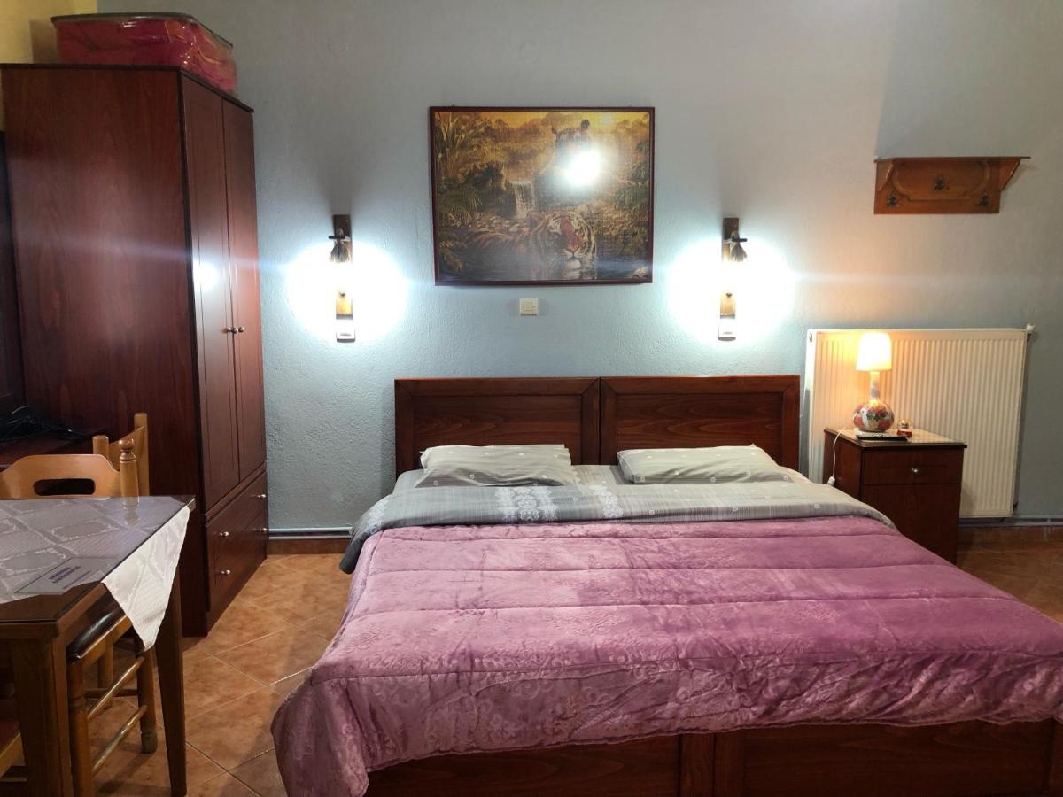 Alexandros Guesthouse Orma Exterior photo